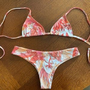 Kulani Kinis bathing suit